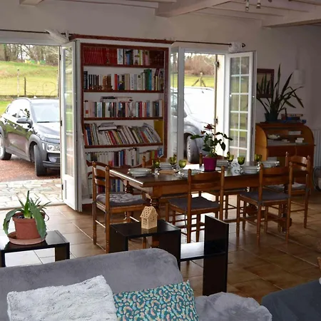 Holiday home Maison Familiale De Campagne Marsaneix
